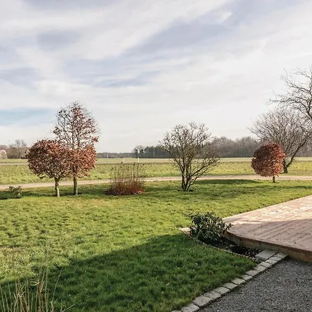 Three-bedroom In * Neksø