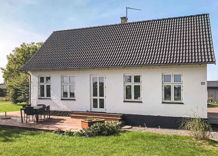 Three-bedroom In Casa vacanze